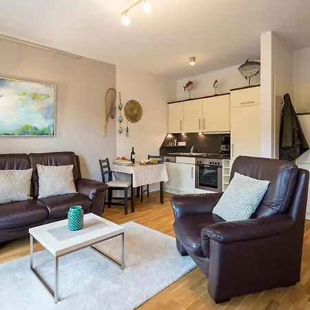 Strandleben 05 - Edmund Kesting Appartement Ahrenshoop