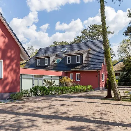 Strandleben 05 - Edmund Kesting Apartment Ahrenshoop